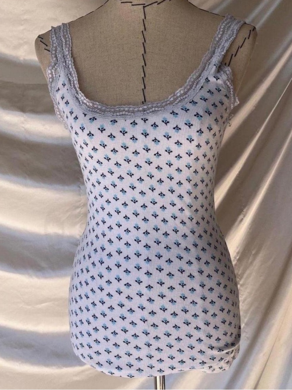 Women's White Floral Lace-Trim Tank Top